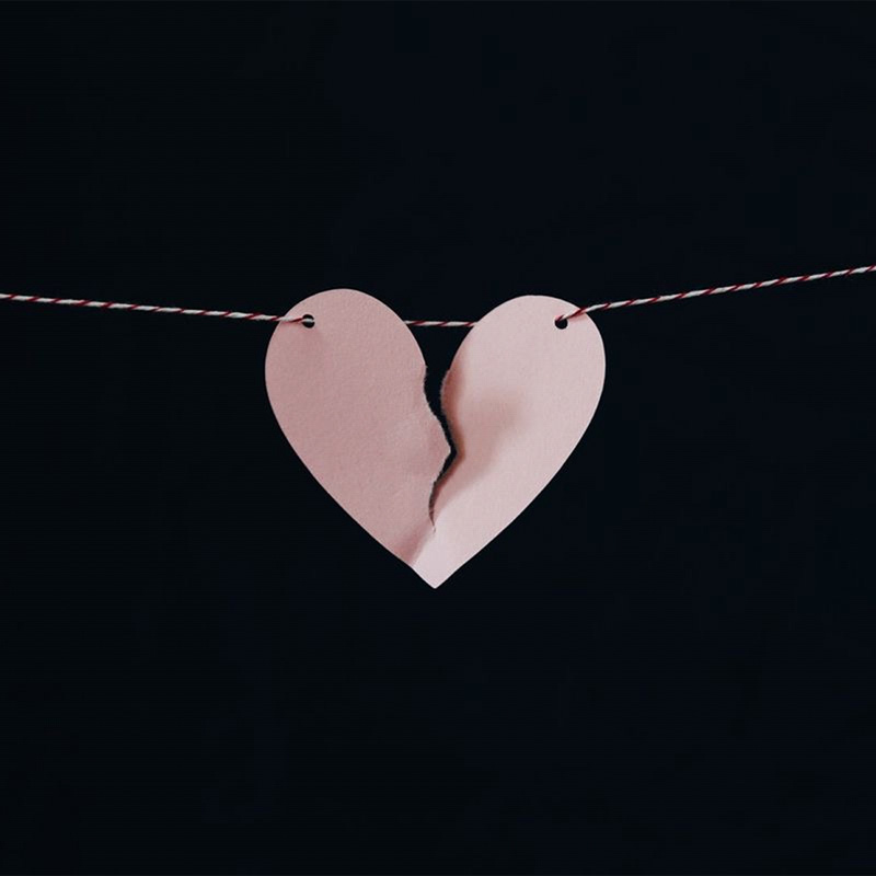 Sostegno in periodi di cambiamento o transizione: Aiuto durante fasi di cambiamento, come il passaggio da un’età all’altra, separazioni, cambiamenti di lavoro o relazioni.