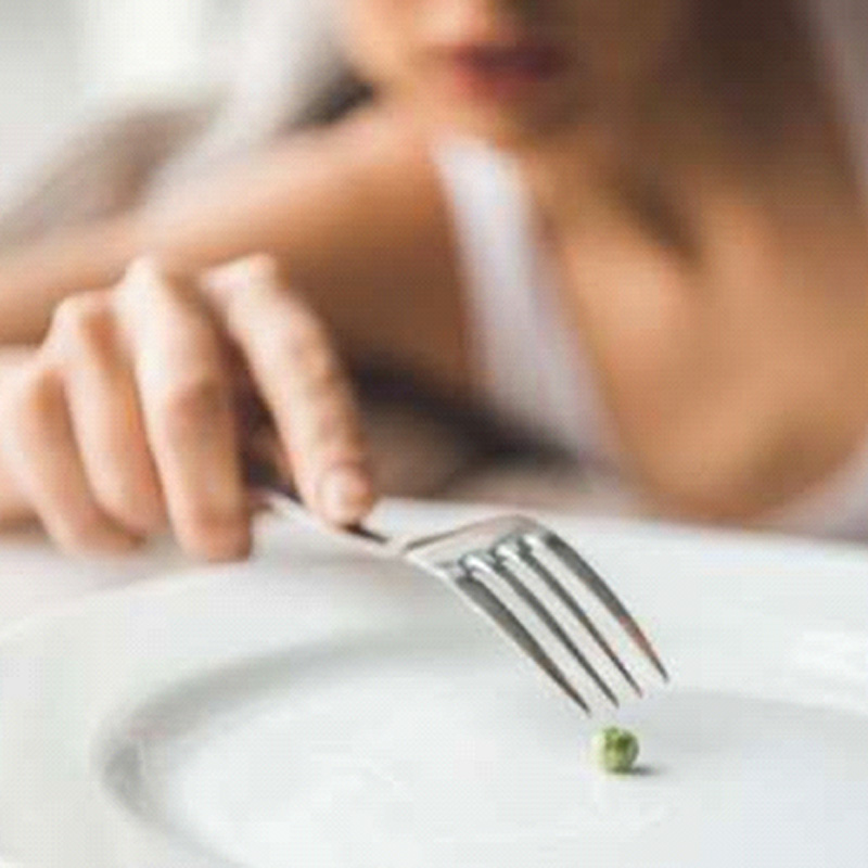 Disordini alimentari: individuazione delle cause emotive e psicologiche alla base dei disturbi alimentari e la promozione di un rapporto sano con il cibo. 