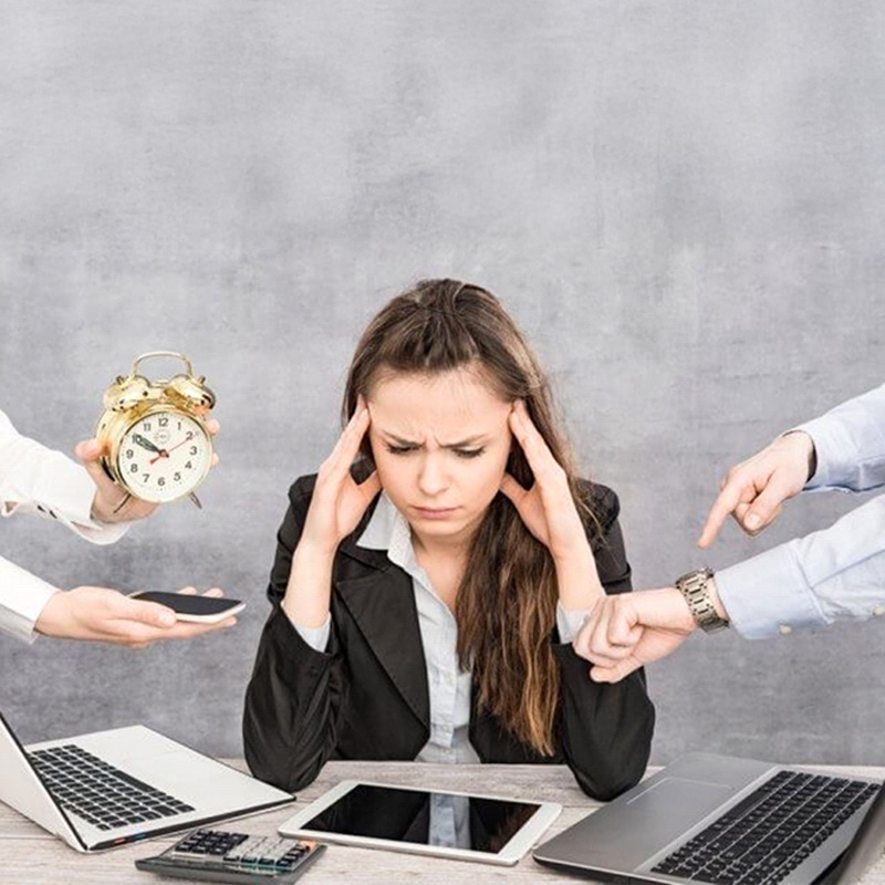 Orientamento e supporto nelle scelte professionali e personali: Consulenza per aiutare a fare scelte importanti nella vita professionale e privata.